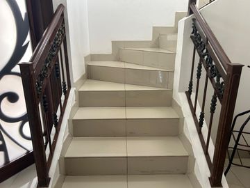 vendo casa totalmente amoblada de 3 dormitorios