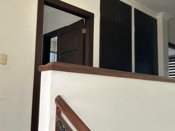 vendo casa totalmente amoblada de 3 dormitorios