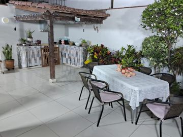 HERMOSA CASA EN VENTA EN SAN ISIDRO