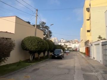 HERMOSA CASA EN VENTA EN SAN ISIDRO