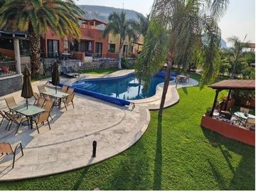 Casa En Venta en Las Hamacas.                            $295,000 Usd