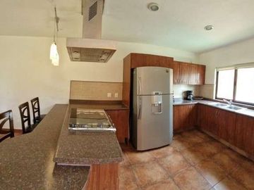 Casa En Venta en Las Hamacas.                            $295,000 Usd