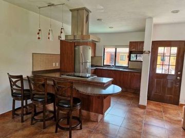 Casa En Venta en Las Hamacas.                            $295,000 Usd