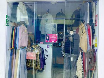 VENTA DE LOCAL COMERCIAL EN SANTIAGO DE SURCO GALERIA SHOPPING PLAZA