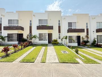 VENTA DE CASA CON JACUZZI PRIVADO CASCADAS COCOYOC
