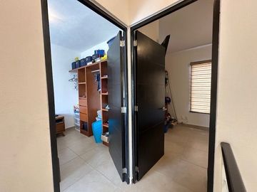 VENTA DE CASA CON ALBERCA Y JACUZZI PRIVADO EN OAXTEPEC
