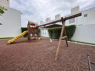 VENTA DE CASA CON ALBERCA Y JACUZZI PRIVADO EN OAXTEPEC