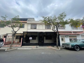 CIUDADELA BARIO ORELLANA VENDO PRECIOSA Y AMPLIA CASA RENTERA, EXCELENTES ACABADOS, OPORTUNIDAD