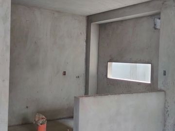 ¡VIVE FRENTE AL PARQUE EN VENTANILLA! SE VENDE AMPLIO DEPARTAMENTO EN URB PEDRO CUEVA