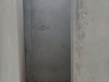 ¡VIVE FRENTE AL PARQUE EN VENTANILLA! SE VENDE AMPLIO DEPARTAMENTO EN URB PEDRO CUEVA