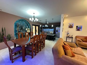 HERMOSA CASA EN UCHUPUCUN
