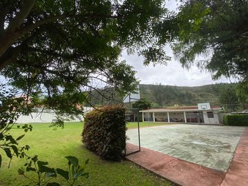 ESPECTACULAR PROPIEDAD EN CHUQUIPATA