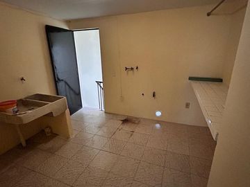 Casa en Venta a 4 cuadras Av. Rio Nilo, Loma Dorada en Tonalá