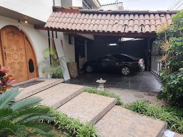 VENDO LINDA CASA IDEAL FAMILIA JOVEN A UN PASO DEL COLEGIO CASUARINAS