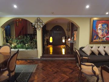 VENDO LINDA CASA IDEAL FAMILIA JOVEN A UN PASO DEL COLEGIO CASUARINAS