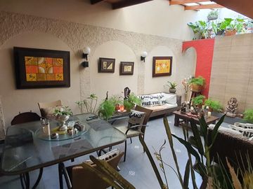 VENDO LINDA CASA IDEAL FAMILIA JOVEN A UN PASO DEL COLEGIO CASUARINAS