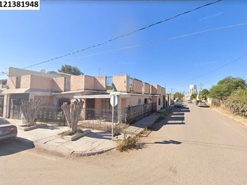 CASA EN VENTA     ** NO SE ACEPTA NINGUN TIPO DE CREDITOS **    FRACC.  IBARRA,  HUATABAMPO,  SONORA.  -CAMT
