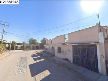 CASA EN VENTA     ** NO SE ACEPTA NINGUN TIPO DE CREDITOS **    FRACC.  IBARRA,  HUATABAMPO,  SONORA.  -CAMT