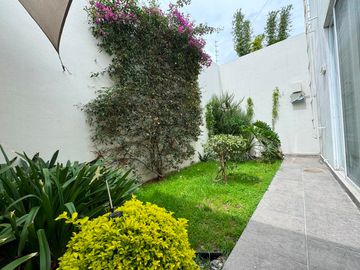 Casa en venta en Aguascalientes zona norte, Portón de Santa Clara (Campanario)