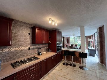 OPORTUNIDAD DE CASA EN VENTAOPORTUNIDAD DE CASA EN VENTA