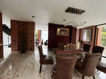 OPORTUNIDAD DE CASA EN VENTAOPORTUNIDAD DE CASA EN VENTA