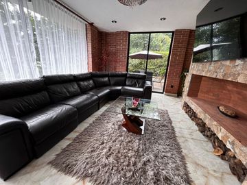 OPORTUNIDAD DE CASA EN VENTAOPORTUNIDAD DE CASA EN VENTA