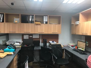 VENDO EXCELENTE OFICINA EN MIRAFLORES OPORTUNIDAD!