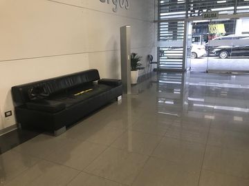 VENDO EXCELENTE OFICINA EN MIRAFLORES OPORTUNIDAD!
