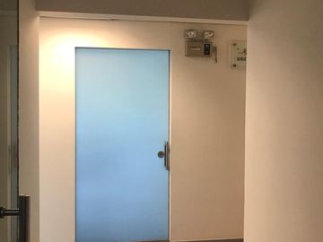 VENDO EXCELENTE OFICINA EN MIRAFLORES OPORTUNIDAD!