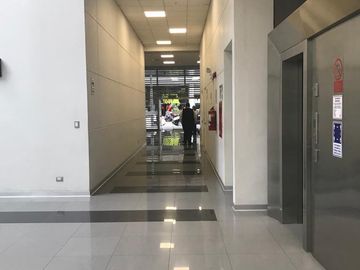 VENDO EXCELENTE OFICINA EN MIRAFLORES OPORTUNIDAD!