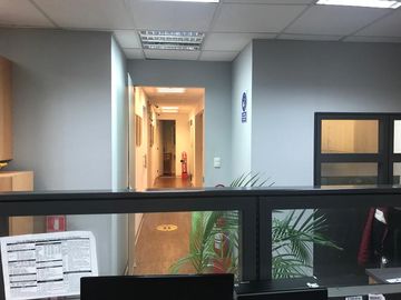 VENDO EXCELENTE OFICINA EN MIRAFLORES OPORTUNIDAD!