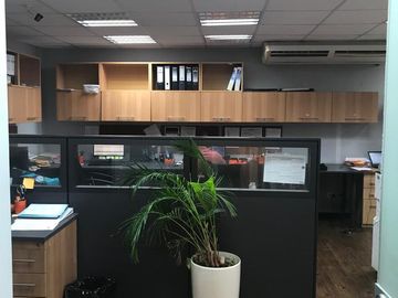 VENDO EXCELENTE OFICINA EN MIRAFLORES OPORTUNIDAD!