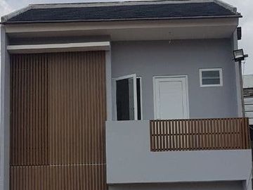 Rumah GAP Kota Bekasi Timur, Baru 2/1 LANTAI Mewah Harga Murah di Dekat Tol Stasiun LRT, Jual Dijual