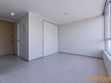 Studio Dormitorio + 1 Baño en Estación Central, Metro San Alberto Hurtado.