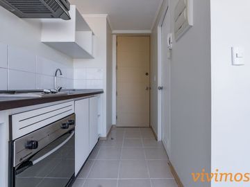 Studio Dormitorio + 1 Baño en Estación Central, Metro San Alberto Hurtado.
