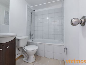 Studio Dormitorio + 1 Baño en Estación Central, Metro San Alberto Hurtado.