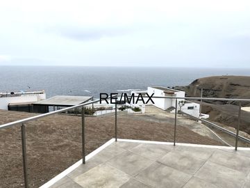 VENTA DE CASA EN PUCUSANA CLUB NAUTICO POSEIDON