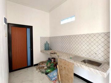 Rumah Baru View Persawahan di Banguntapan