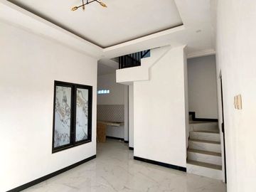 Rumah Baru View Persawahan di Banguntapan