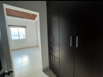 VENTA DE CASA, 3 RECÁMARAS, EN RESIDENCIAL SANTA FE, CORREGIDORA, QRO