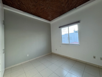 VENTA DE CASA, 3 RECÁMARAS, EN RESIDENCIAL SANTA FE, CORREGIDORA, QRO