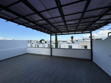 VENTA DE CASA, 3 RECÁMARAS, EN RESIDENCIAL SANTA FE, CORREGIDORA, QRO