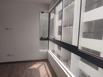 VENTA DE DPTO EN ESTRENO EQUIPADO UBICADO EN URB. ALPAMAYO LÍMITE CON LA MOLINA