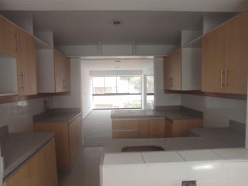 VENTA DE DPTO EN ESTRENO EQUIPADO UBICADO EN URB. ALPAMAYO LÍMITE CON LA MOLINA