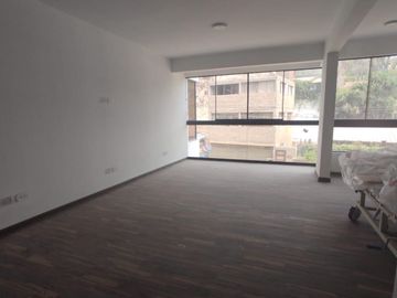 VENTA DE DPTO EN ESTRENO EQUIPADO UBICADO EN URB. ALPAMAYO LÍMITE CON LA MOLINA