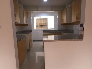 VENTA DE DPTO EN ESTRENO EQUIPADO UBICADO EN URB. ALPAMAYO LÍMITE CON LA MOLINA