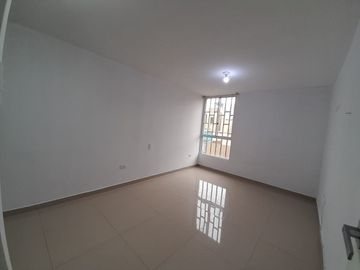 Hermosa Casa De 2 Pisos En Villa Club 1 - Carabayllo
