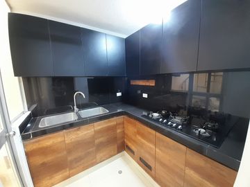 Hermosa Casa De 2 Pisos En Villa Club 1 - Carabayllo