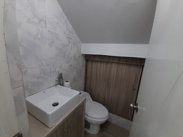 Hermosa Casa De 2 Pisos En Villa Club 1 - Carabayllo