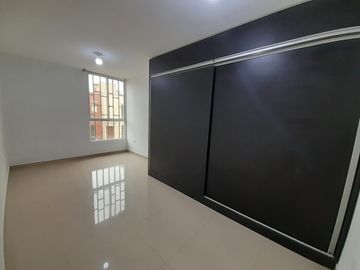 Hermosa Casa De 2 Pisos En Villa Club 1 - Carabayllo